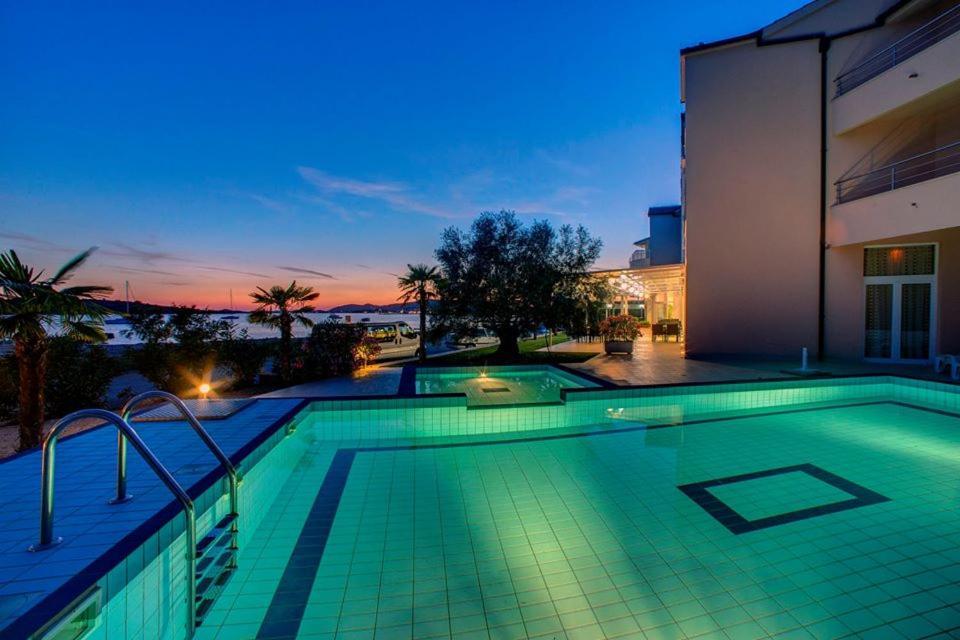 Hotel Duje Vodice Exterior foto