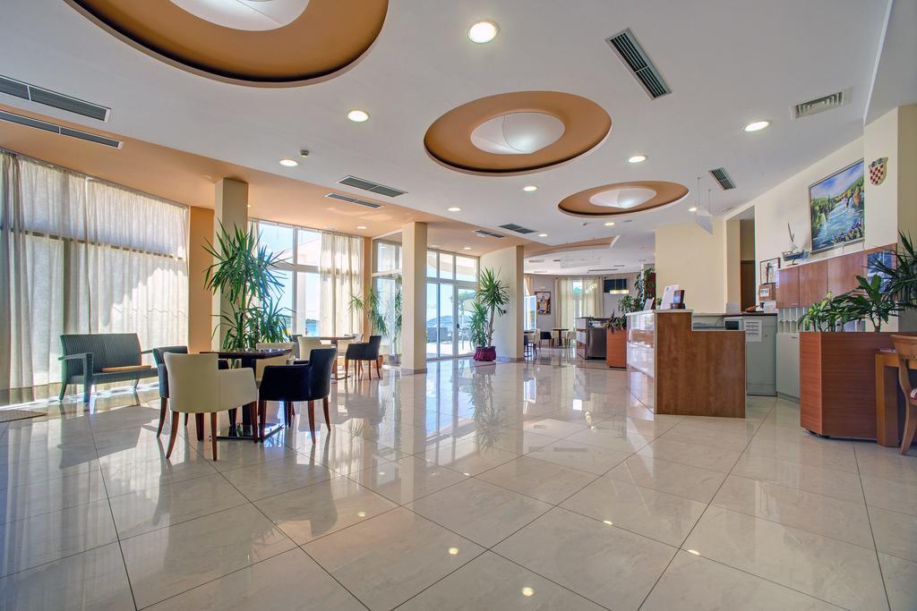 Hotel Duje Vodice Exterior foto