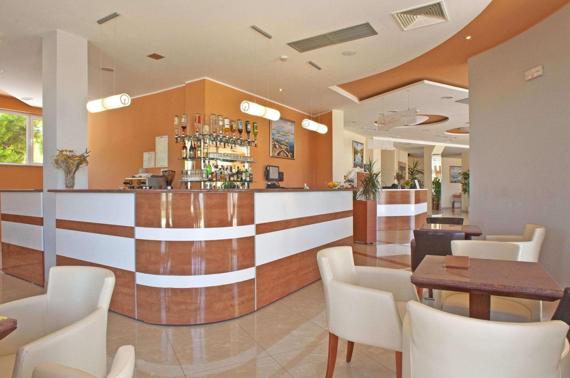 Hotel Duje Vodice Exterior foto